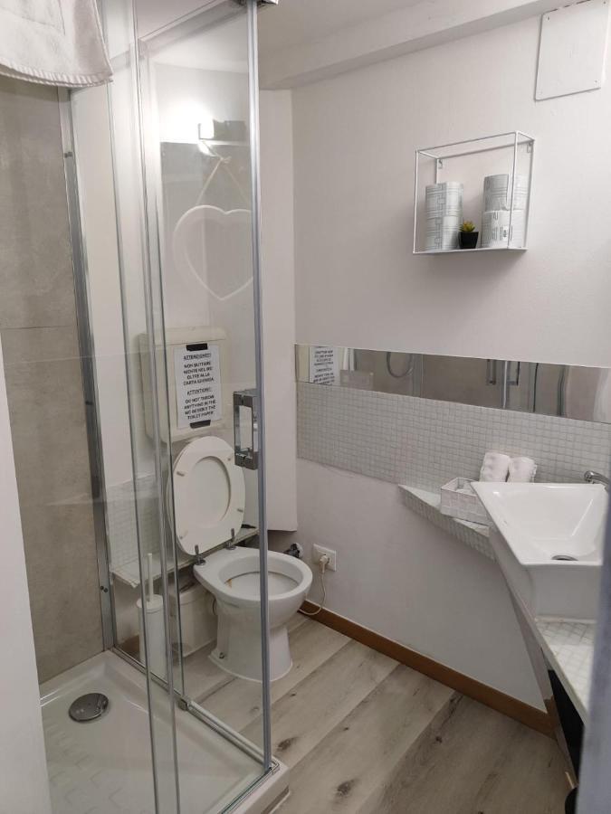 Residenza Le Torri Bed & Breakfast Bologna Bagian luar foto